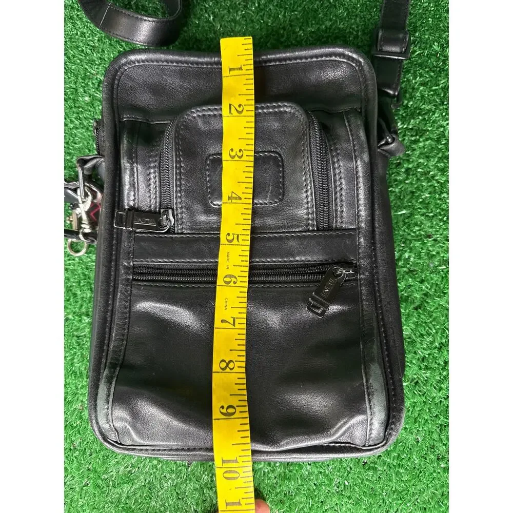 TUMI Alpha Vintage Black Leather Pocket Crossbody Bag Small Travel EDC